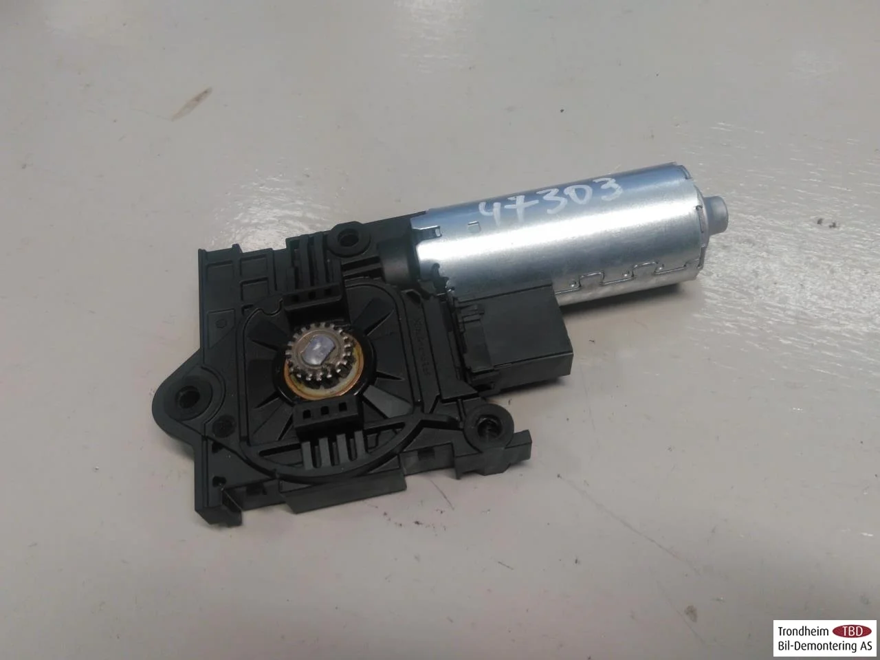 BMW IX3 G08 2021-25 Sunroof motor