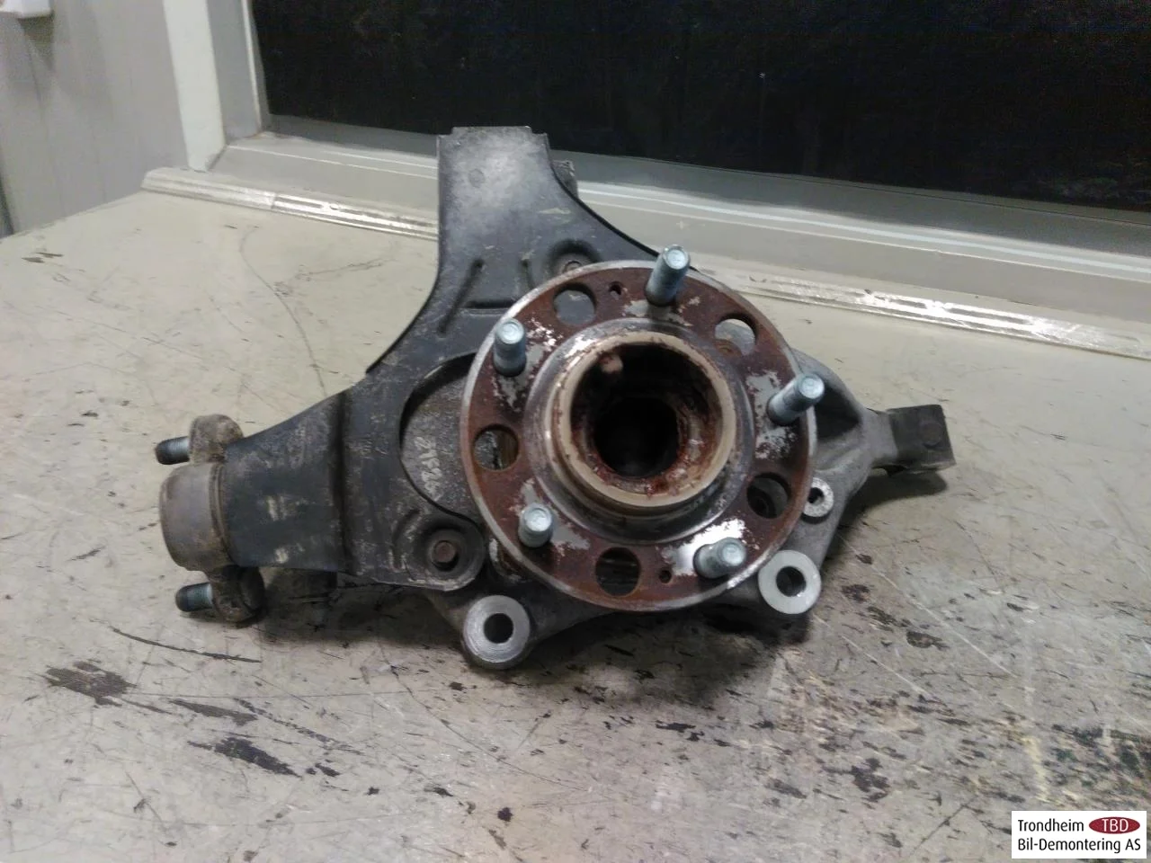 Hyundai IONIQ 5 NE 2022- Front right steering knuckle