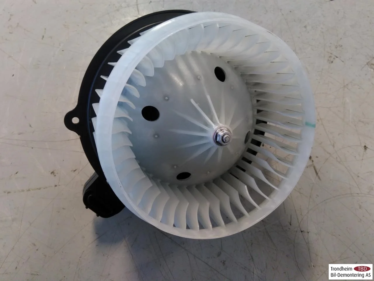 Maxus EUNIQ5 MPV 2021- Fűtésventilátor motor