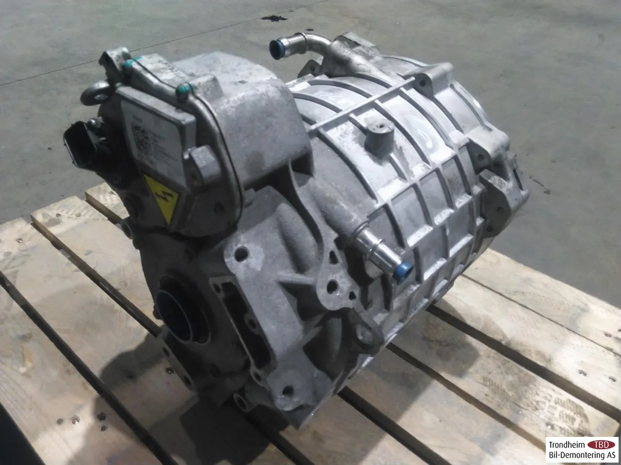 Polestar 2 2020- Elektromos motor, hátsó
