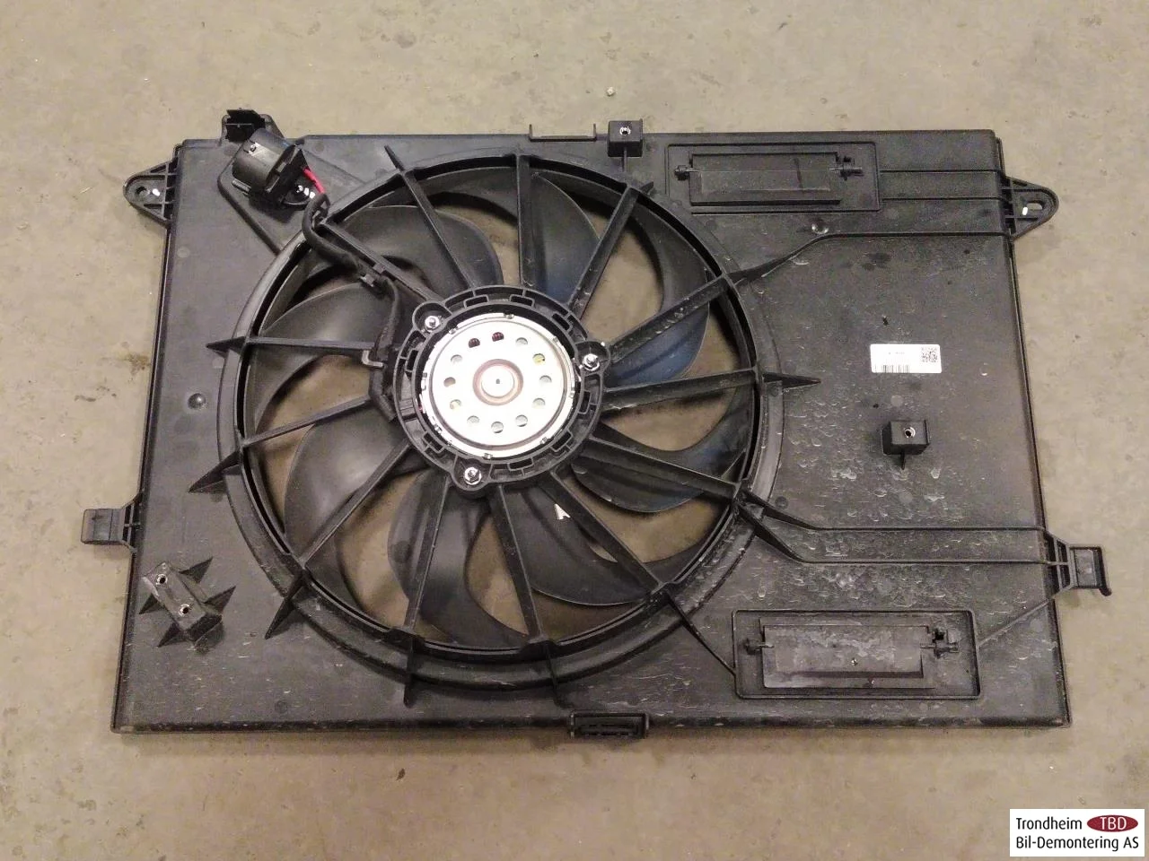 Maxus EUNIQ5 MPV 2021- Hűtőventilátor, elektromos