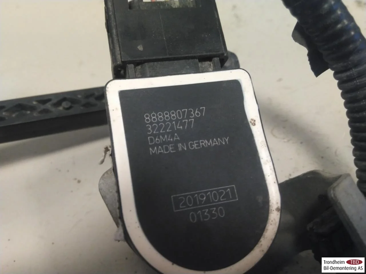 Polestar 2 2020- Level control / air suspension sensor view 3