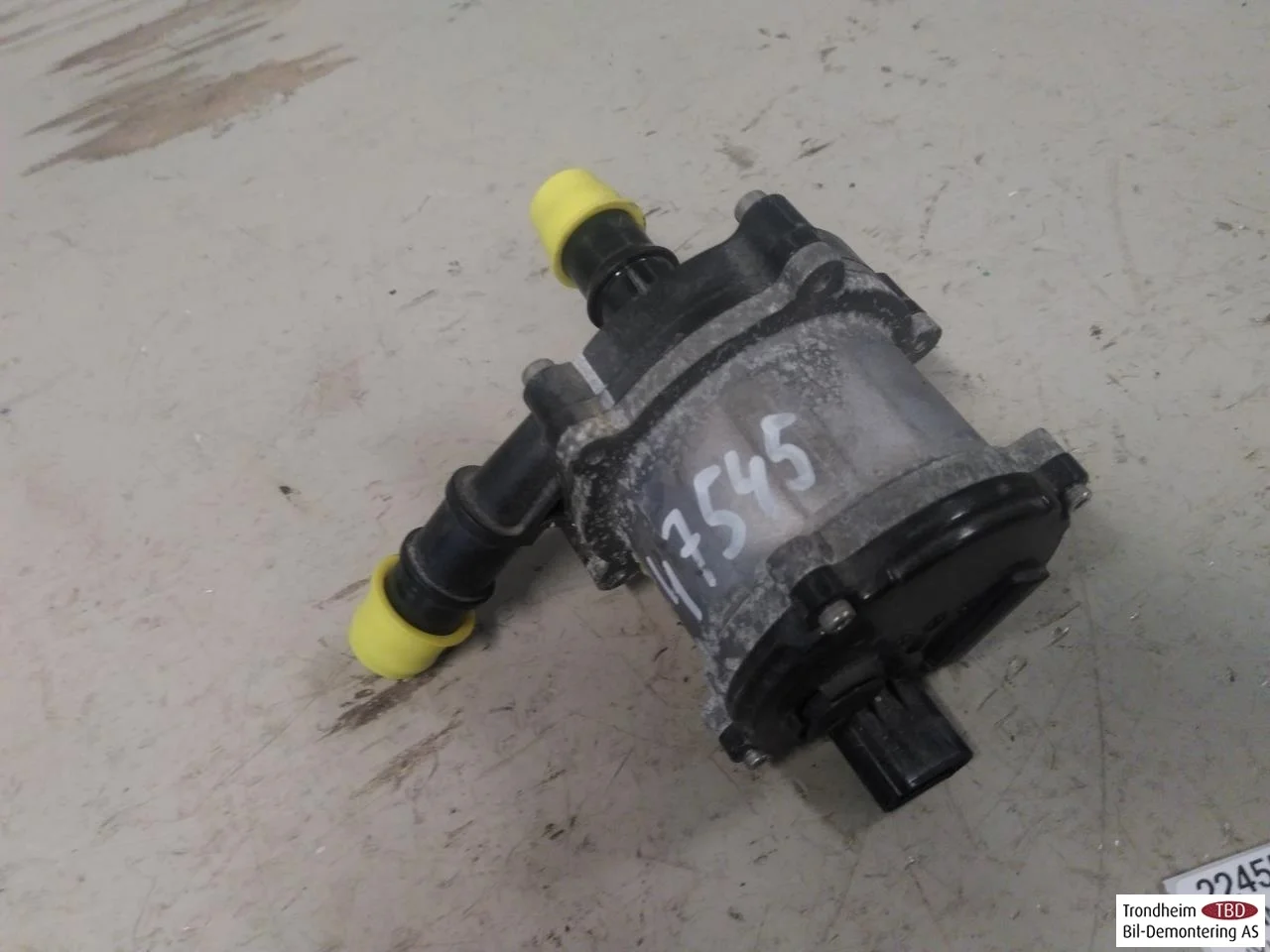 Hyundai IONIQ 5 NE 2022- Circulation pump view 2