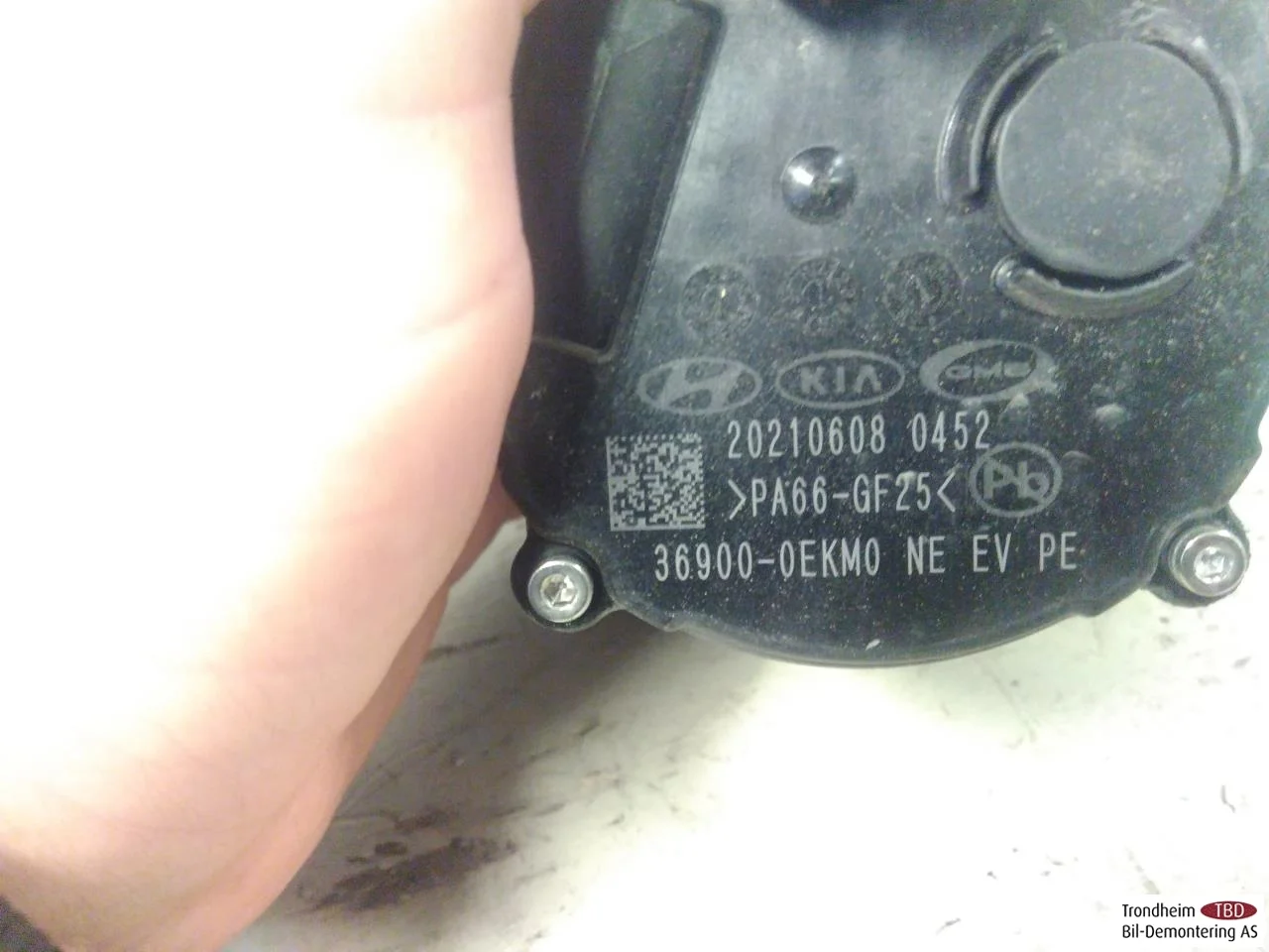 Hyundai IONIQ 5 NE 2022- Circulation pump view 3