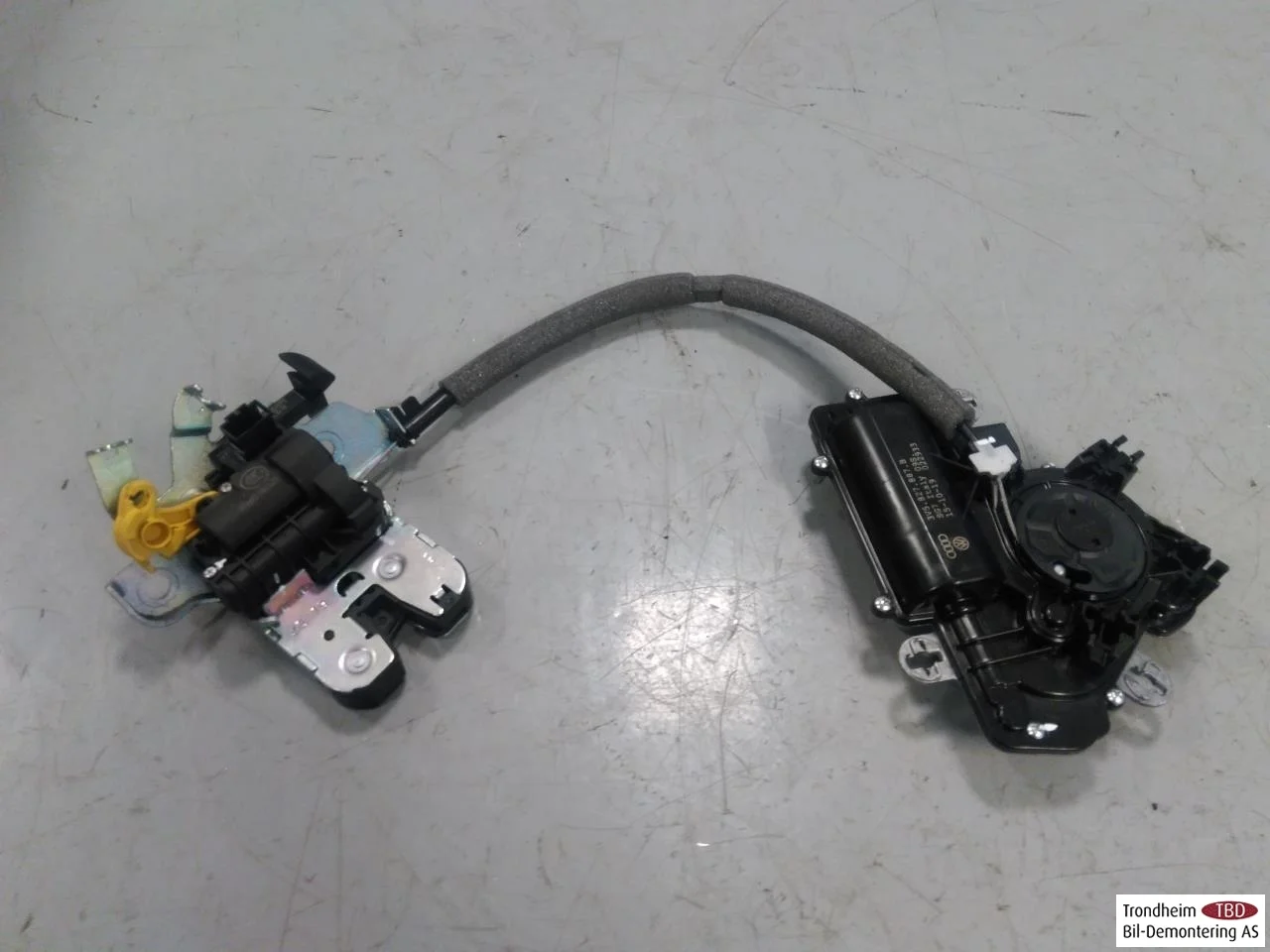 Audi E-TRON, S GE 2019- Tailgate lock