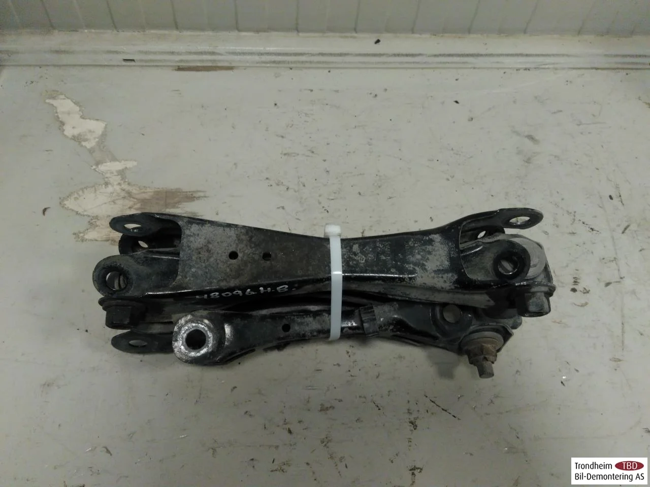 BMW I3 I01 2013-22 Control arm, rear right view 3