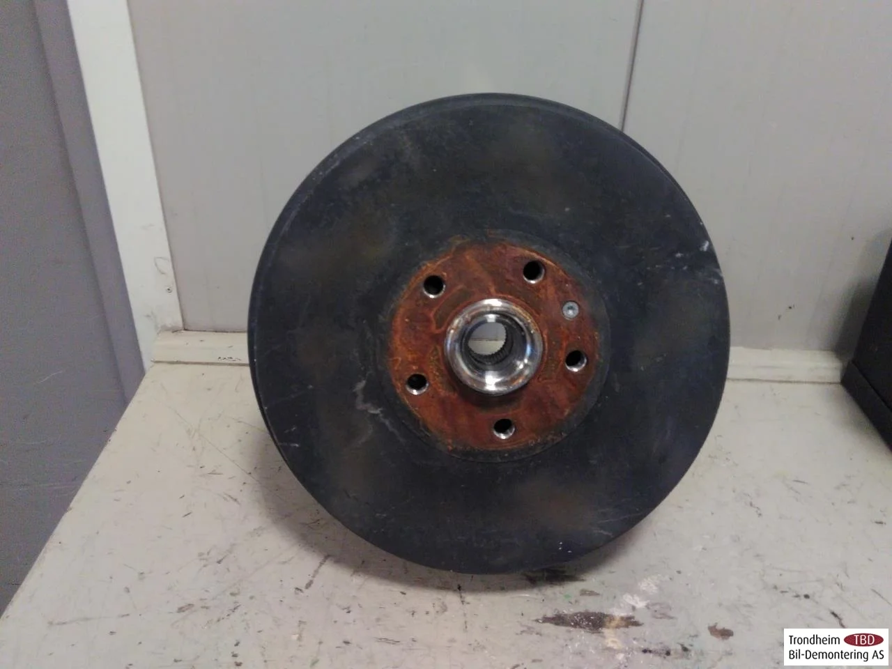 Volkswagen ID.5 2022- Csonkállvány, jobb hátsó