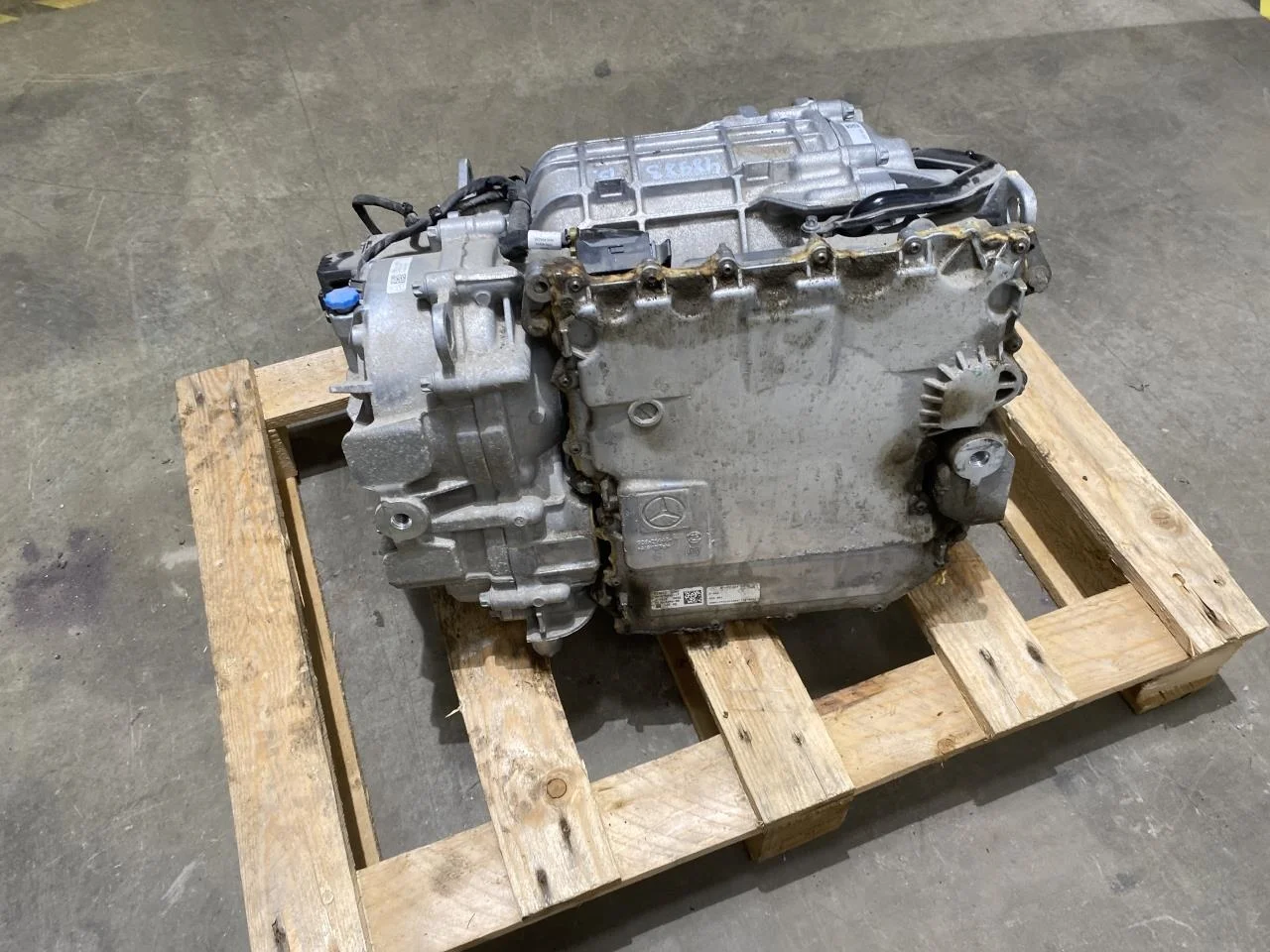 Mercedes EQA H243 2021- Elektromos motor, hátsó nézet 4