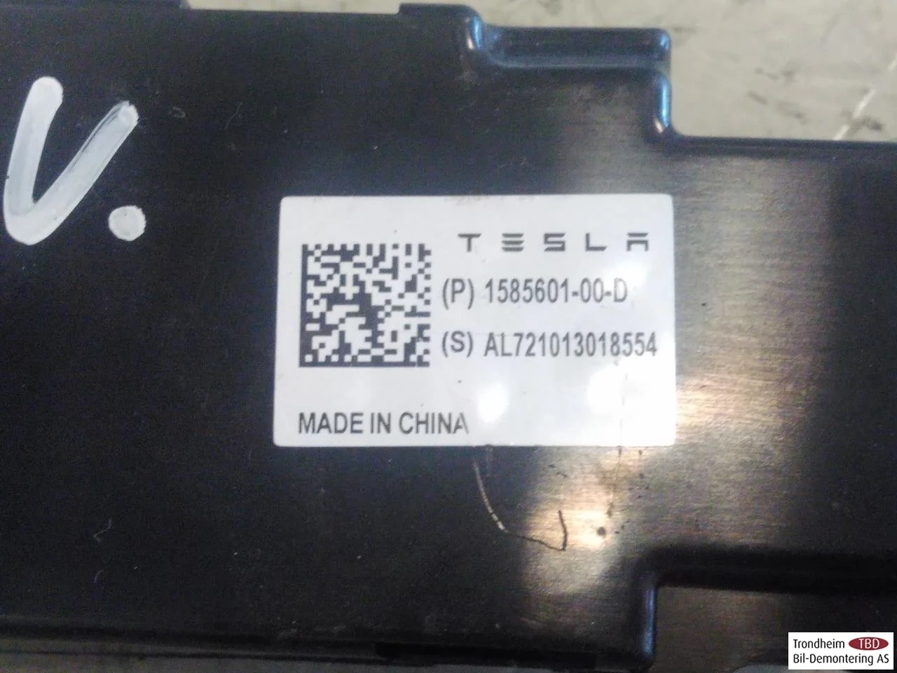 Tesla MODEL 3 2017--> Antennaerősítő nézet 3