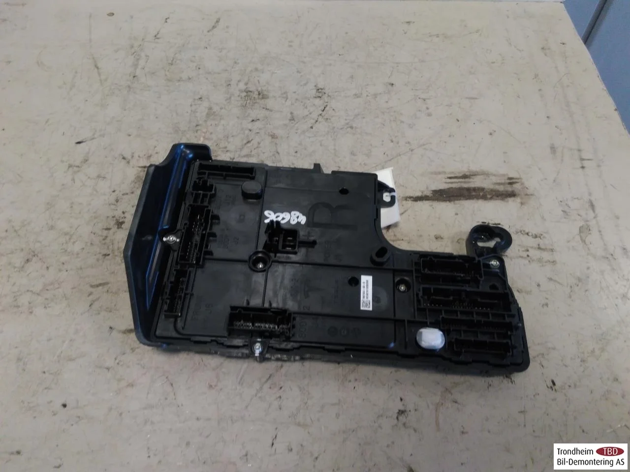 Tesla MODEL 3 2017--> Vezérlőegység, klíma nézet 2