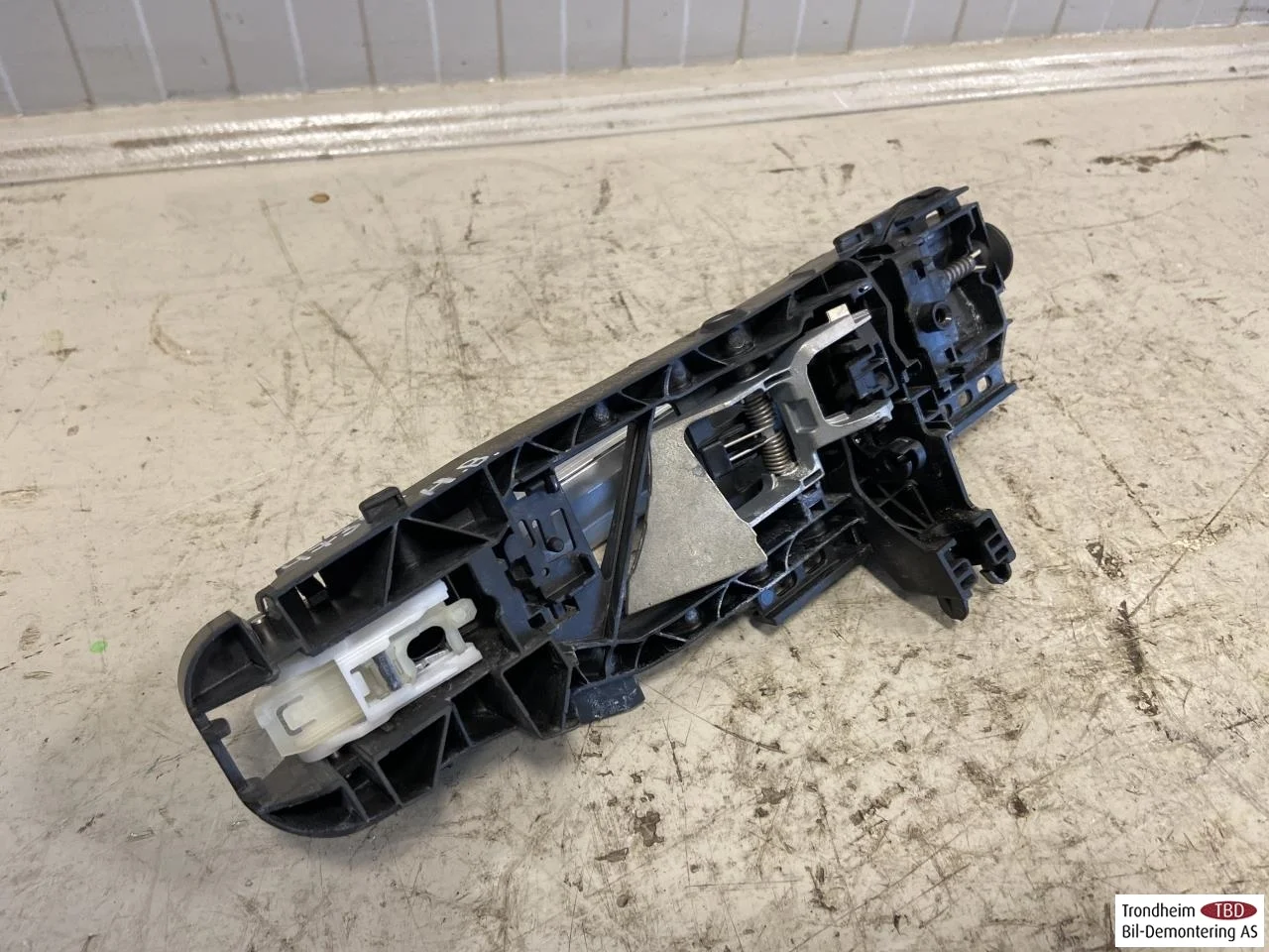 Mercedes EQA H243 2021- Ajtó külső kilincs, jobb nézet 2