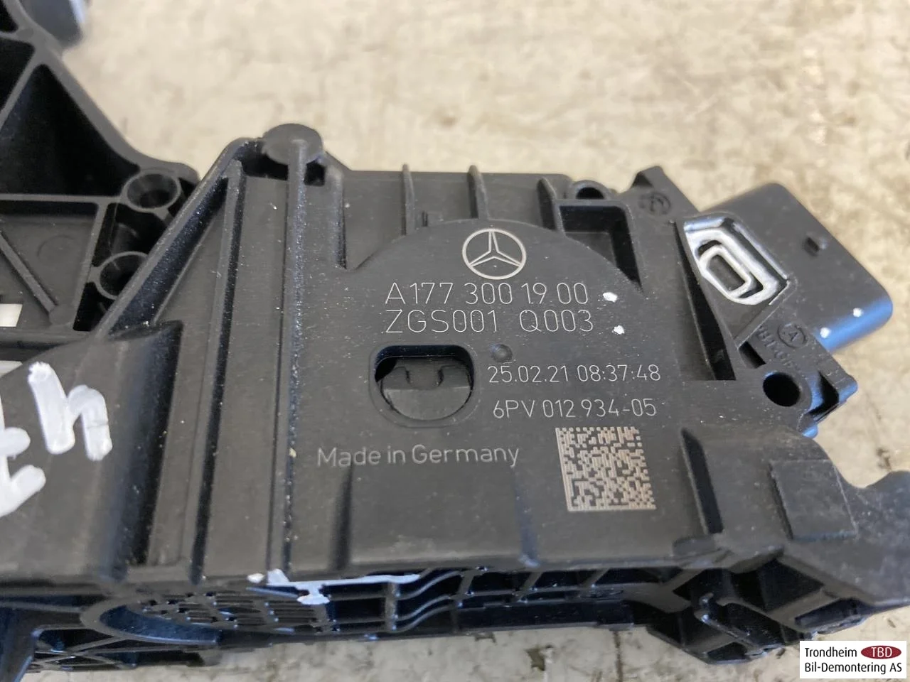 Mercedes EQA H243 2021- Gázpedál nézet 4