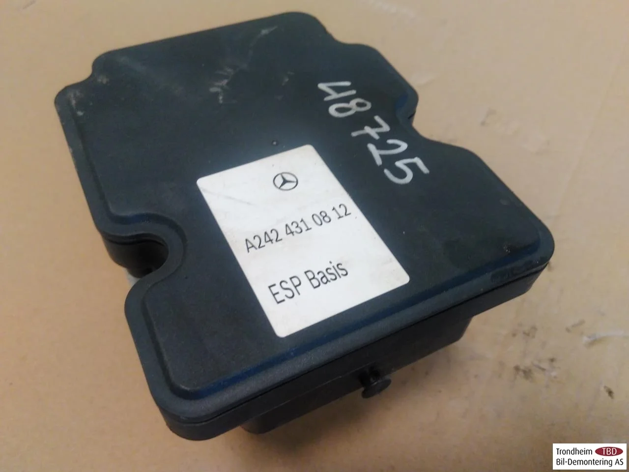 Mercedes B 180-200 W246/W242 2012-19 ABS hydraulic unit view 3