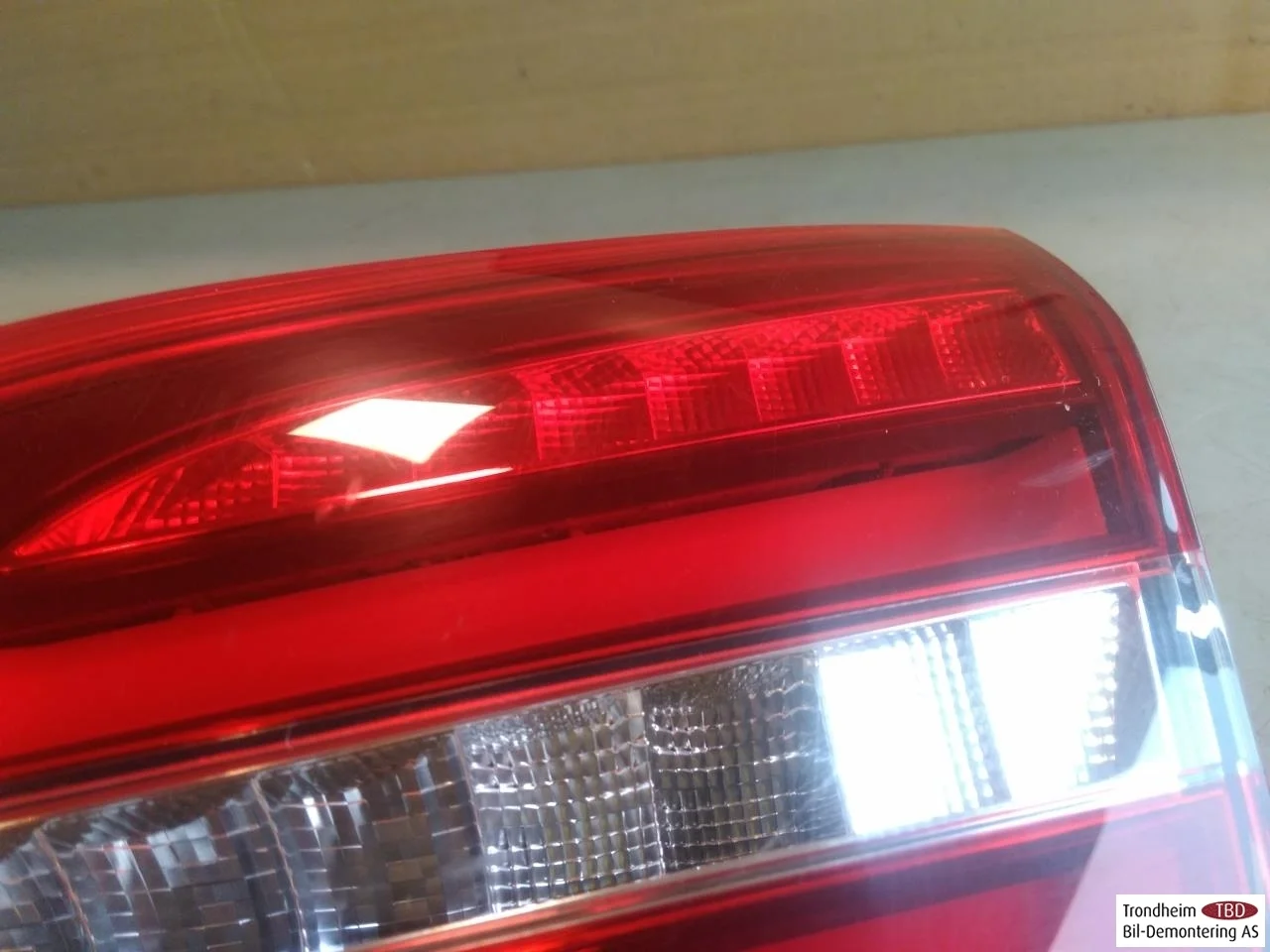 Mercedes B 180-200 W246/W242 2012-19 Hátsó lámpa, jobb, csomagtérajtón (belső) nézet 3