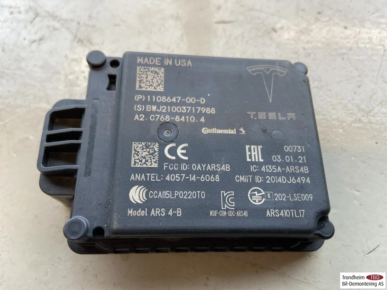 Tesla MODEL 3 2017--> Tempomat (adaptív) érzékelő nézet 2