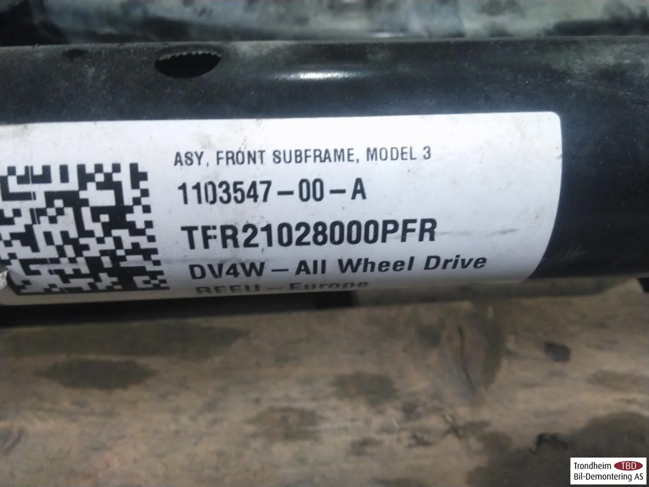 Tesla MODEL 3 2017--> Első futómű merevítő (gerenda) nézet 3