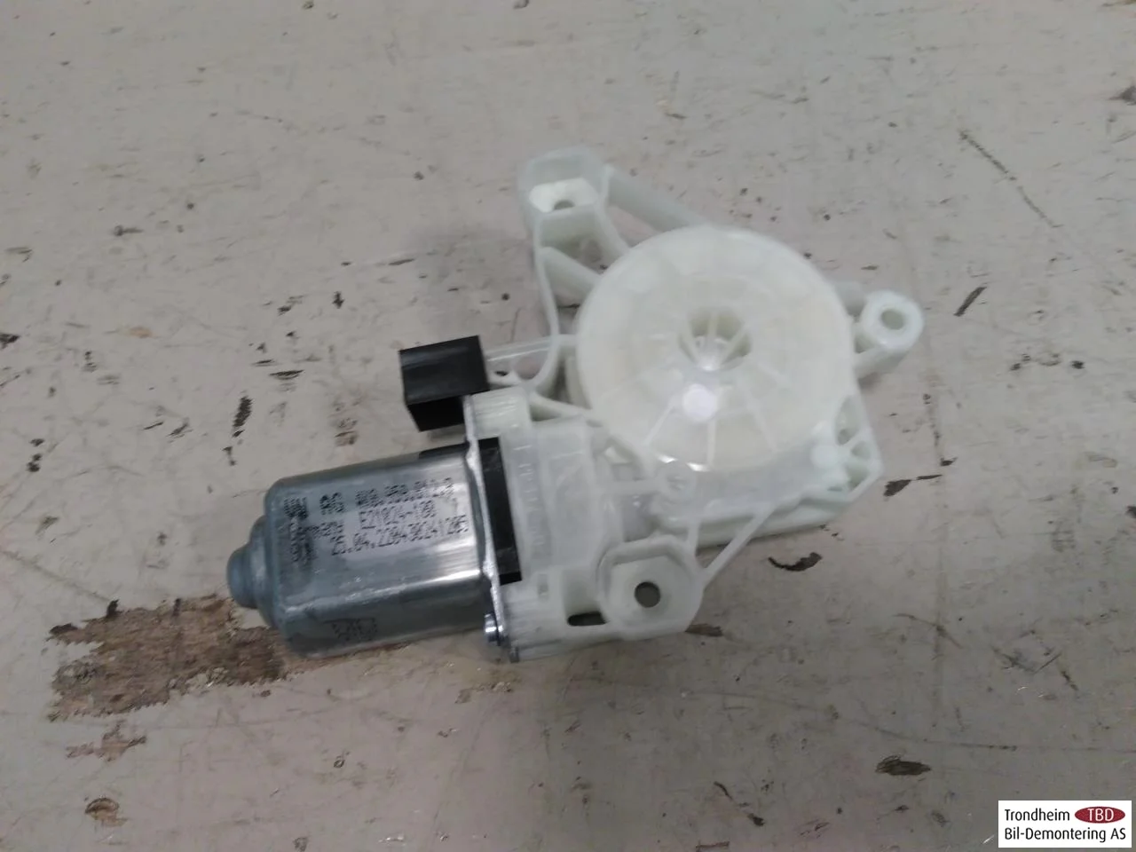 Volkswagen ID.5 2022- Ablakemelő motor nézet 2