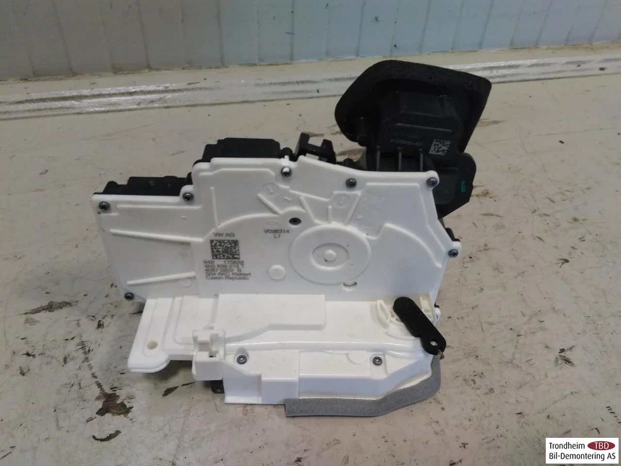 Volkswagen ID.5 2022- Ajtózár ház