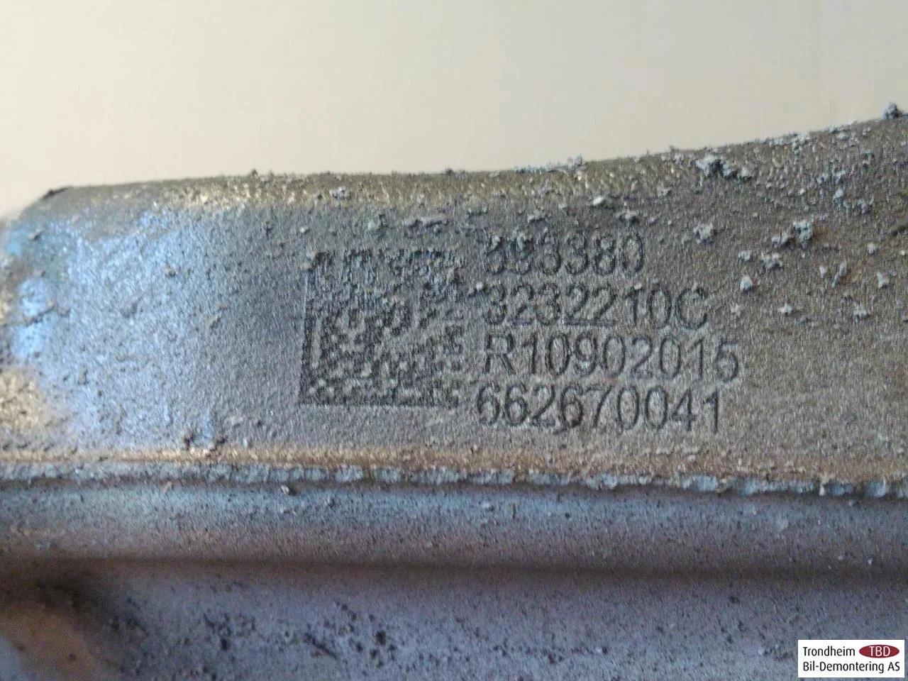 Mg MG4 EH32 2023- Csonkállvány, jobb első nézet 3
