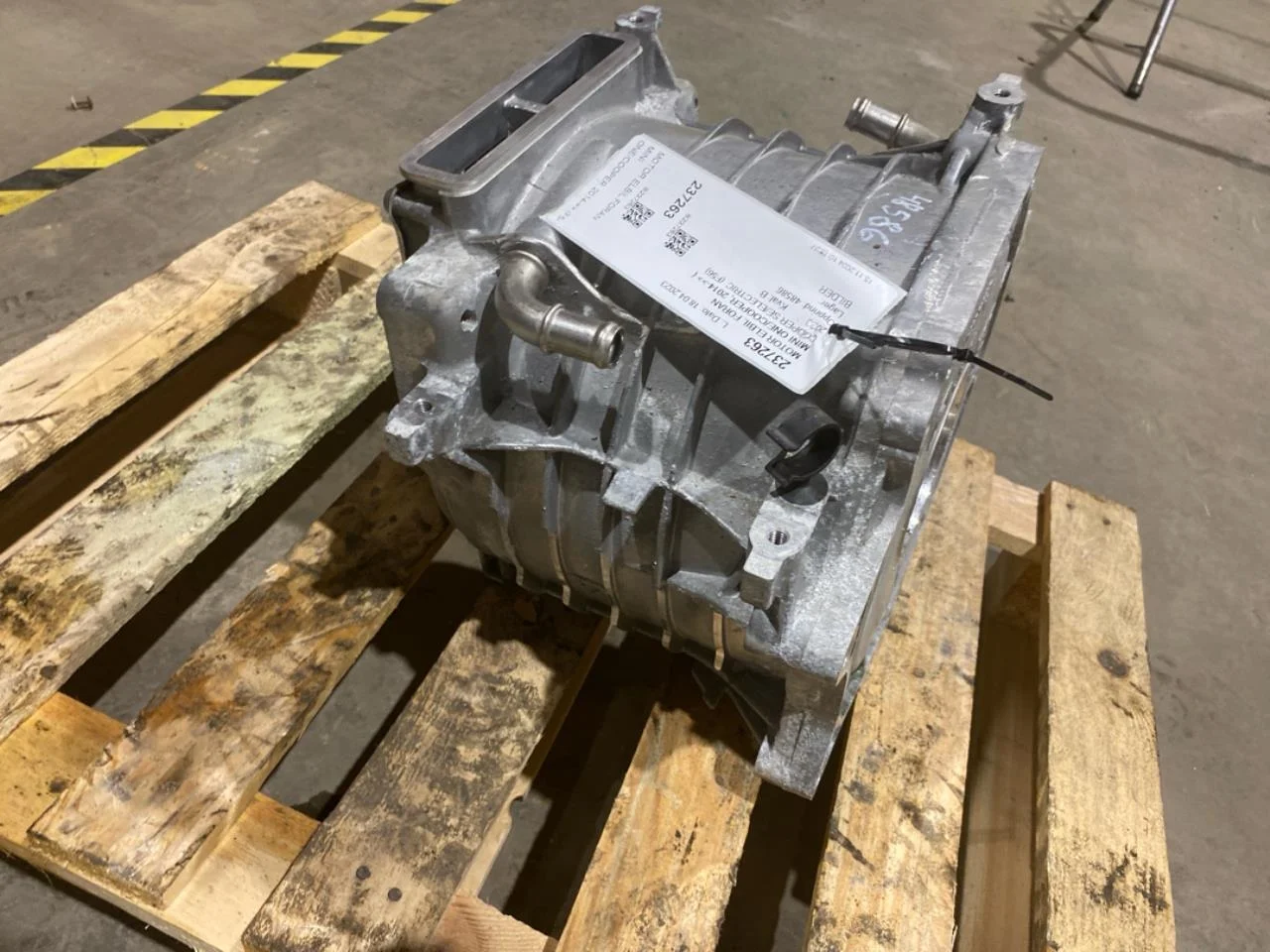 Mini MINI ONE/COOPER 3DR F56 2014-24 Elektromos motor, első nézet 2
