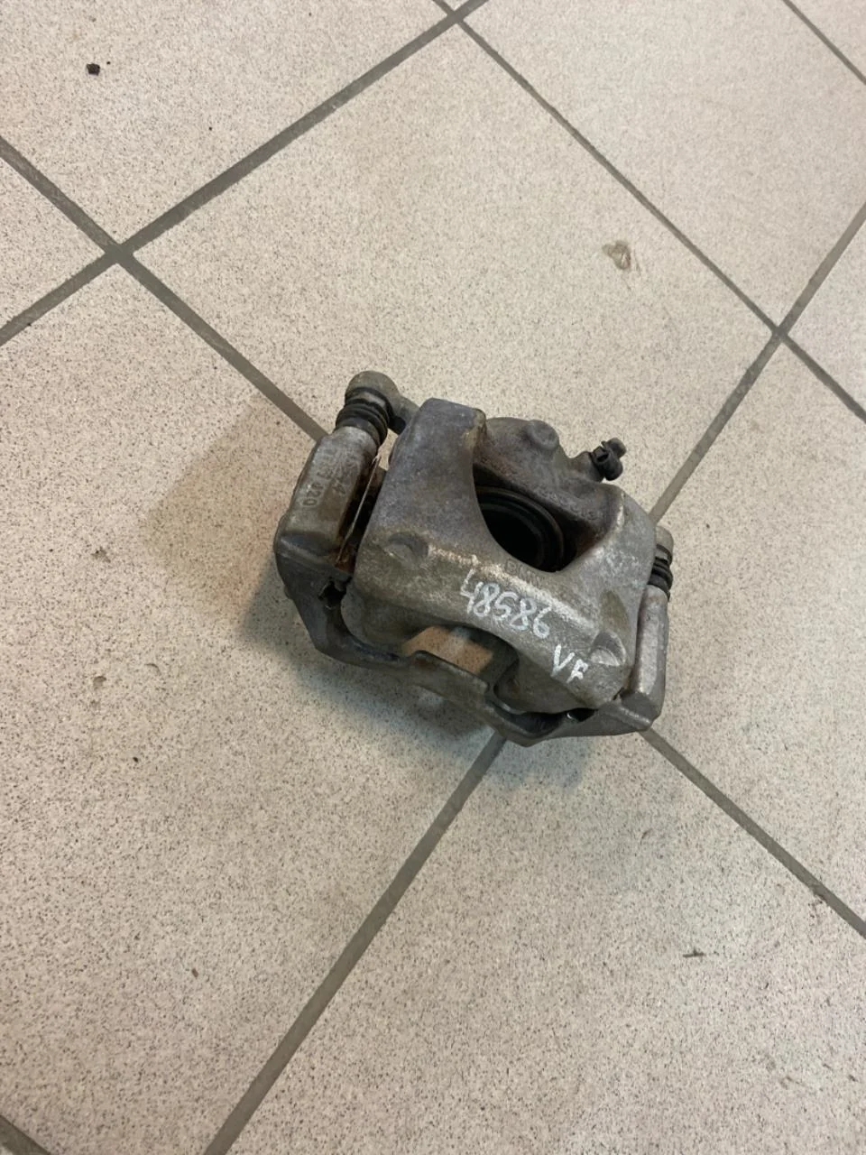 Mini MINI ONE/COOPER 3DR F56 2014-24 Etrier frână față stânga