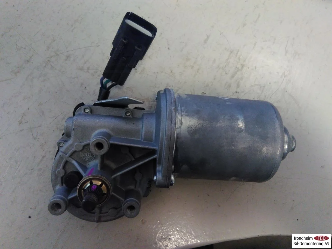 Xpeng P7 2022- Ablaktörlő motor, szélvédő nézet 2