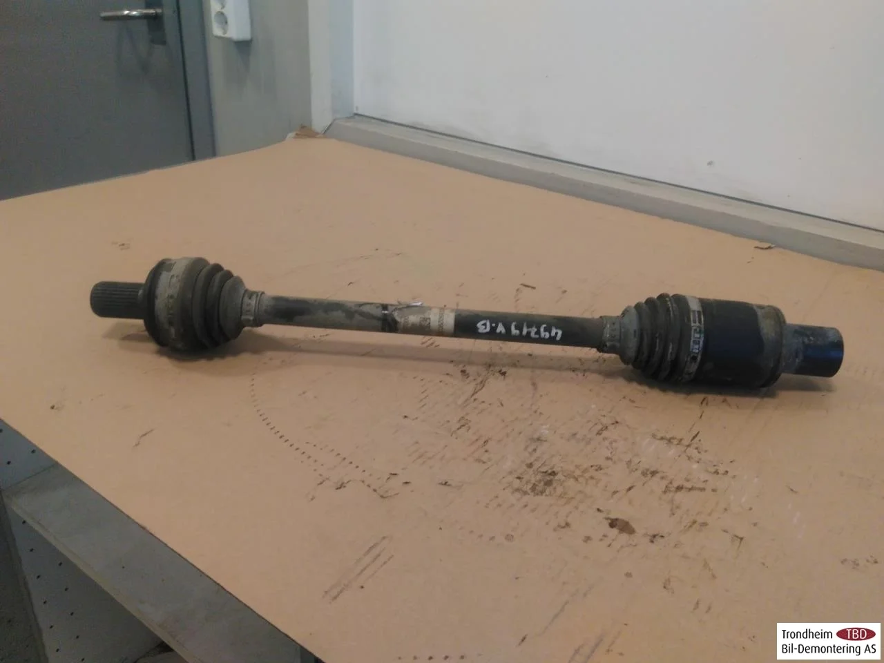 Mercedes EQA H243 2021- Rear left driveshaft
