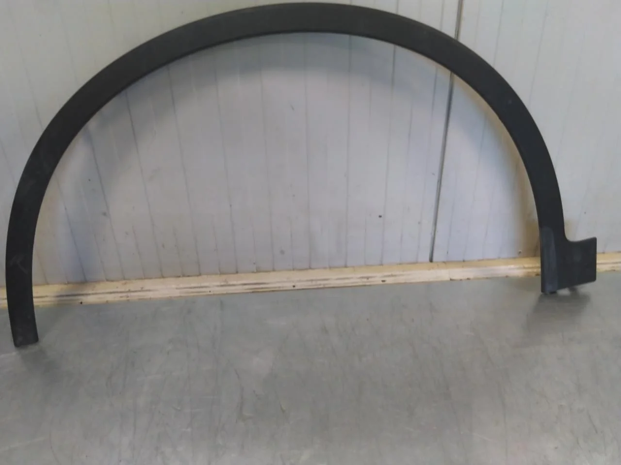 Polestar 2 2020- Wheel arch trim