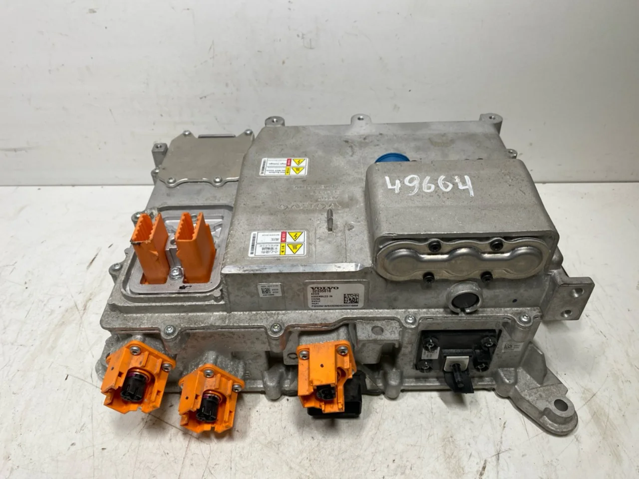 Polestar 2 2020- Inverter, 12-220V