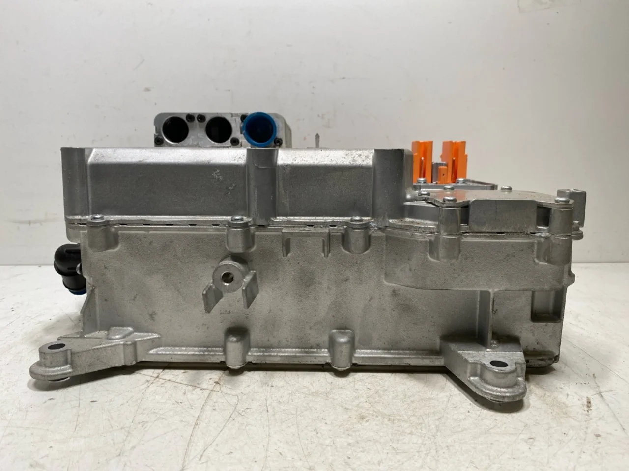Polestar 2 2020- Inverter, 12-220V nézet 4