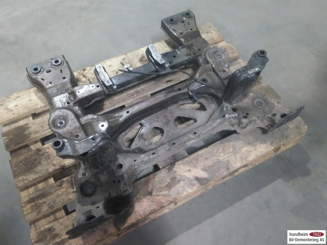 Mg MG4 EH32 2023- Első futómű merevítő (gerenda)