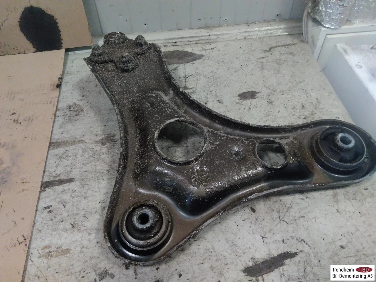 Mg MG4 EH32 2023- Braț suspensie, dreapta față vedere 2