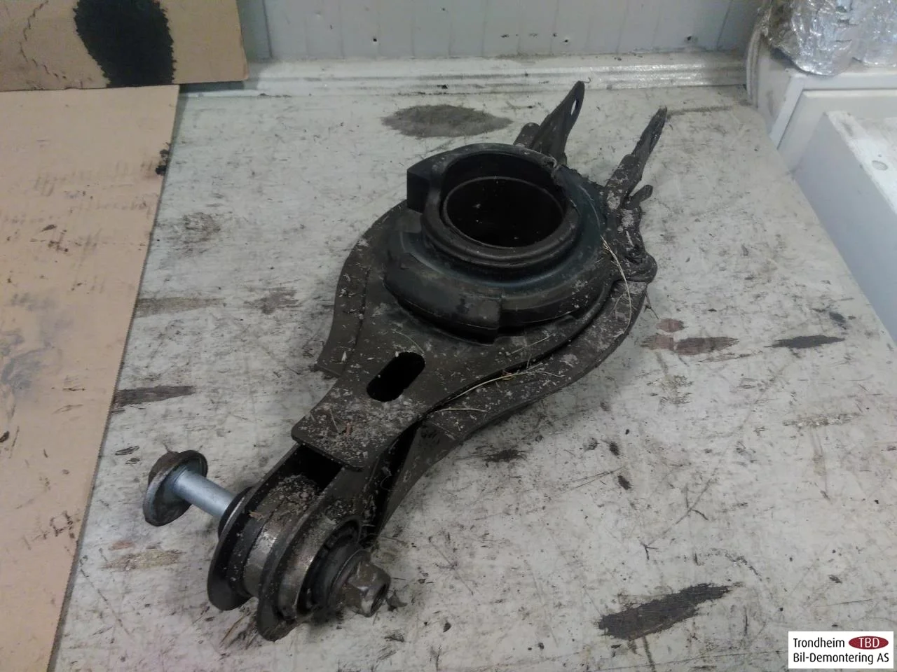 Mg MG4 EH32 2023- Braț suspensie, dreapta spate