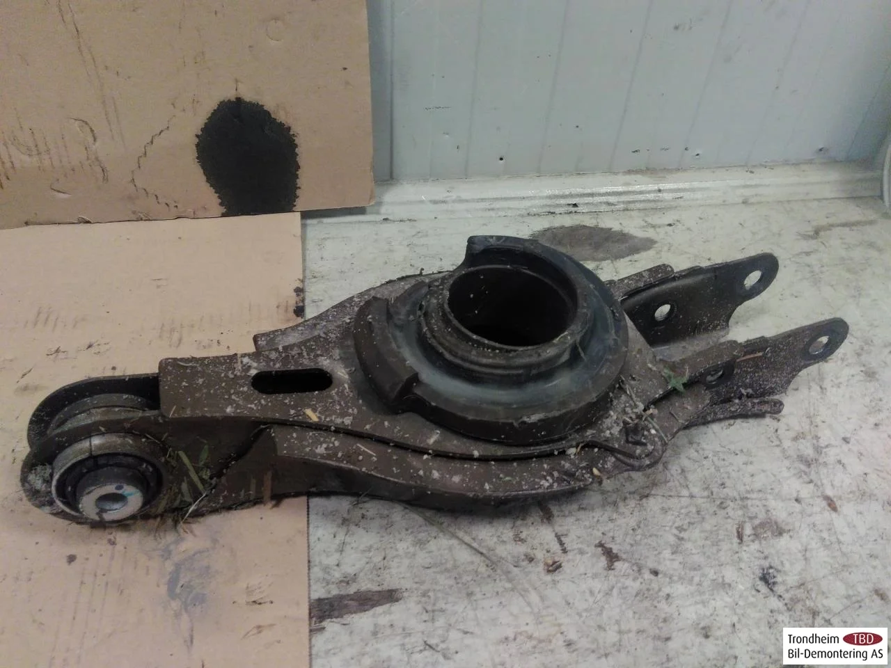 Mg MG4 EH32 2023- Braț suspensie, stânga spate