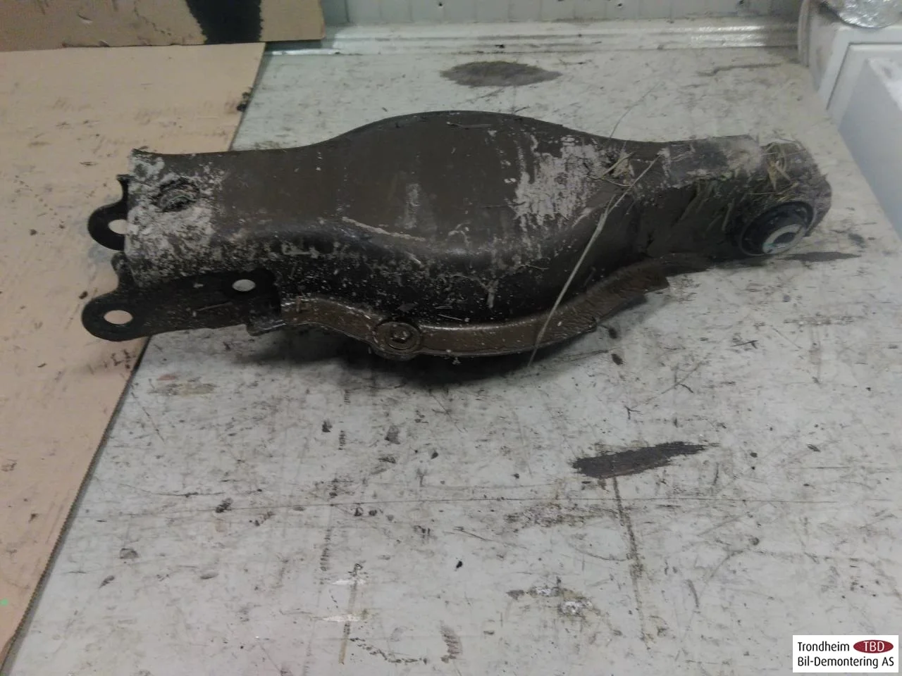 Mg MG4 EH32 2023- Braț suspensie, stânga spate vedere 3