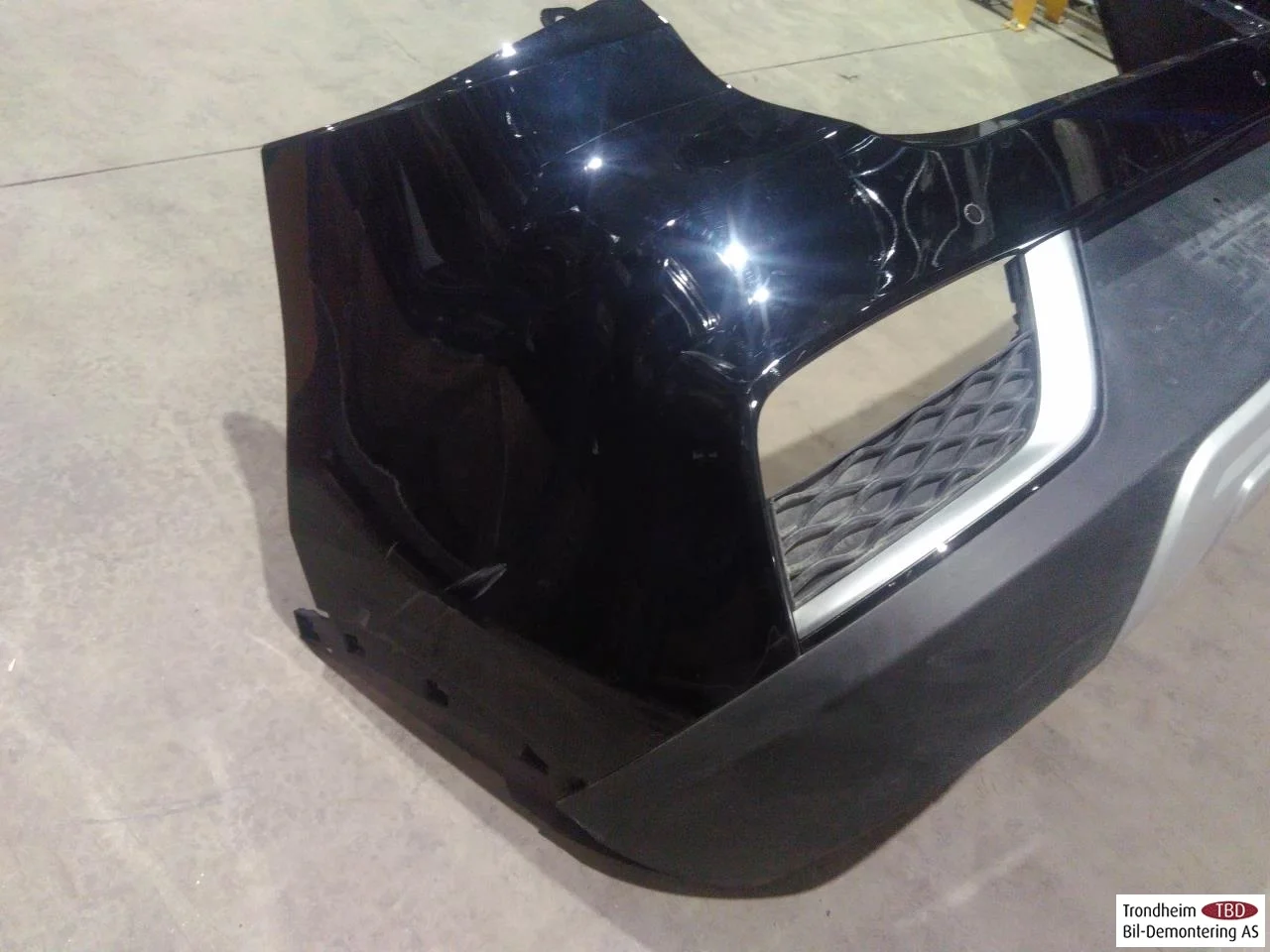 Mg ZS EV 2020- Rear bumper view 2