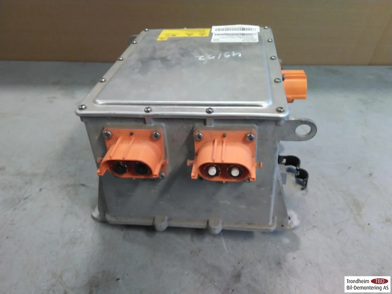 Maxus E-DELIVER9 2022- Akkumulátortöltő nézet 2