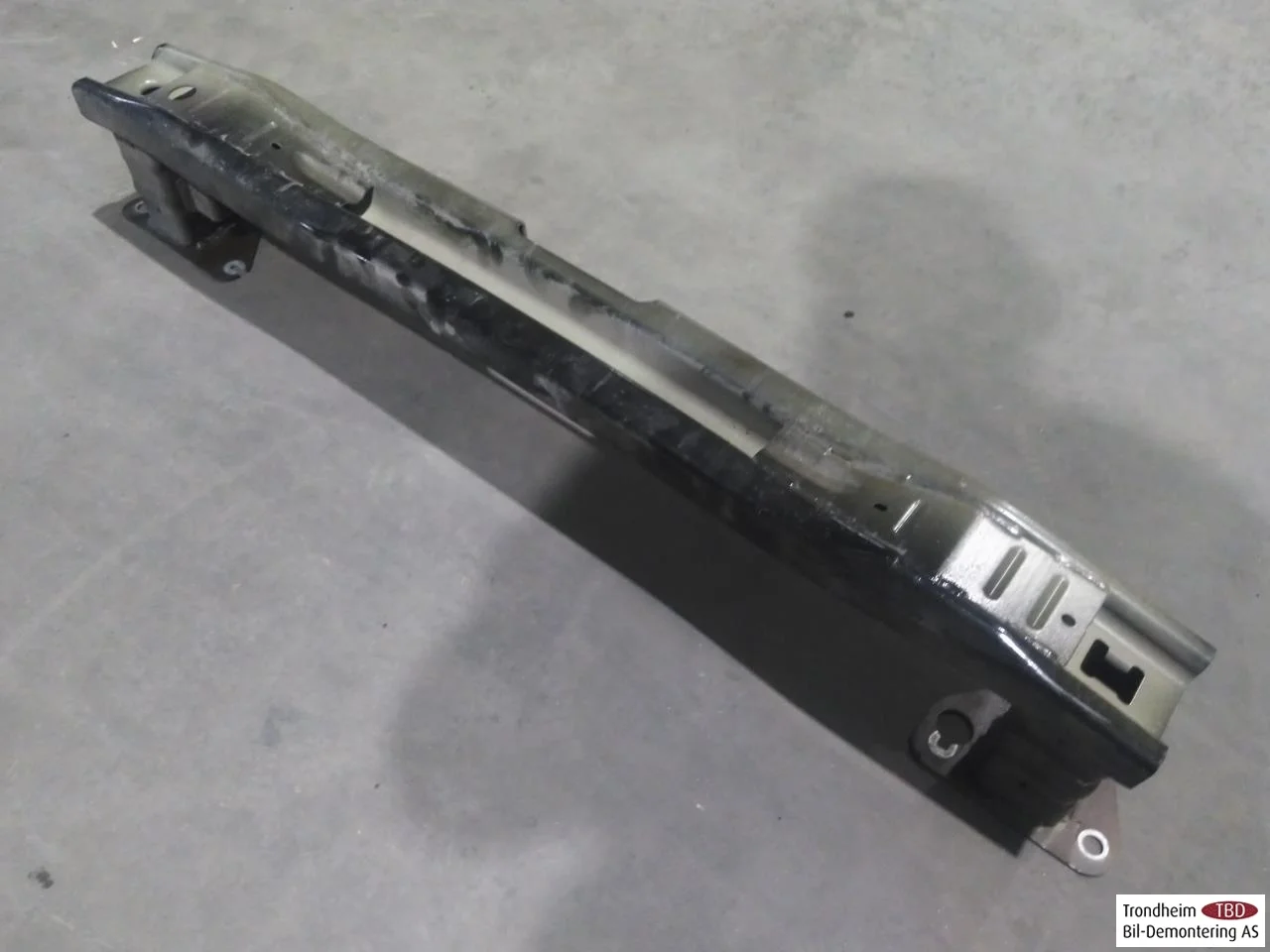 Peugeot 208/E-208 2020-> Bumper reinforcement beam, rear