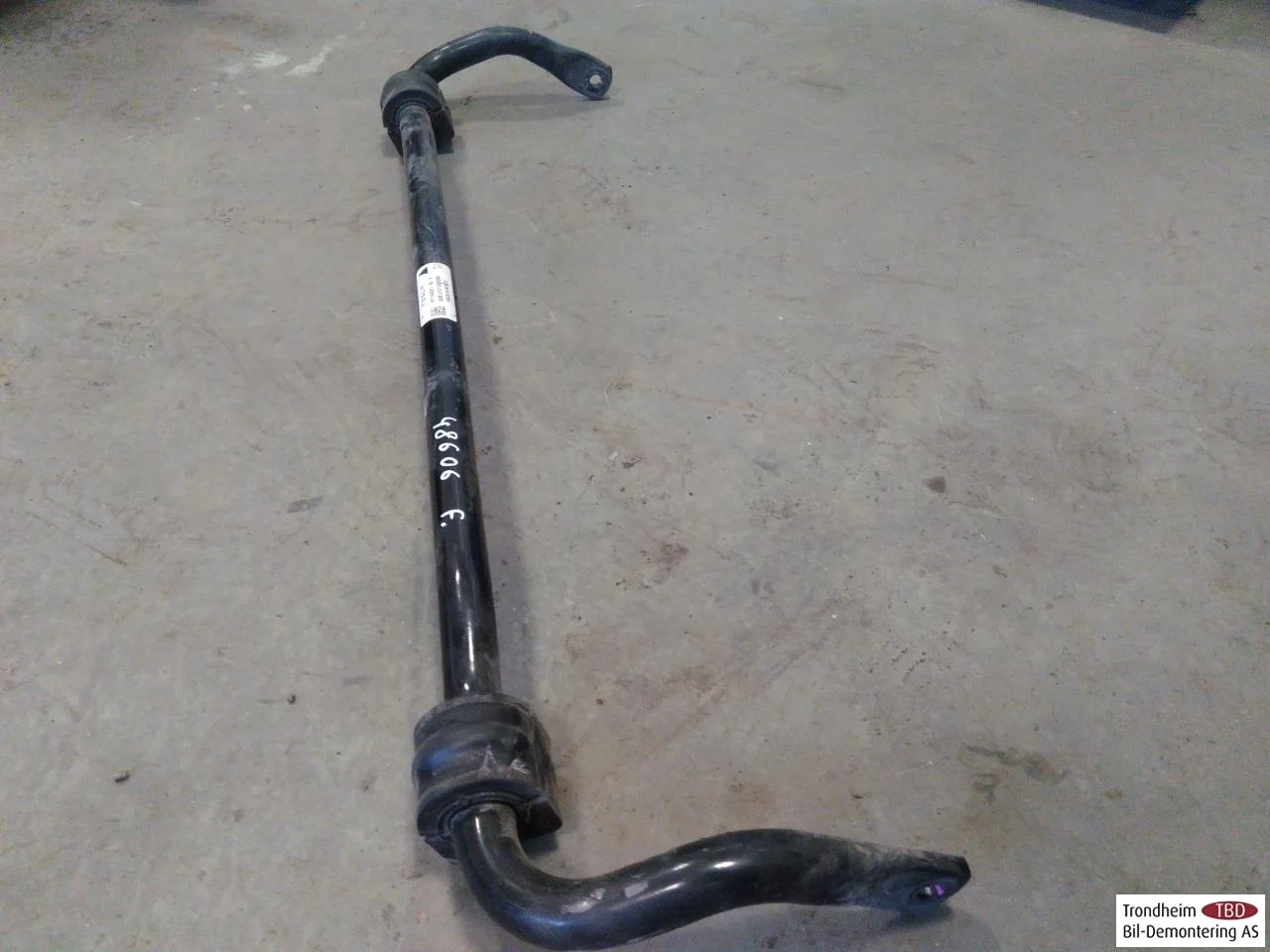 Tesla MODEL 3 2017--> Front stabilizer bar view 2