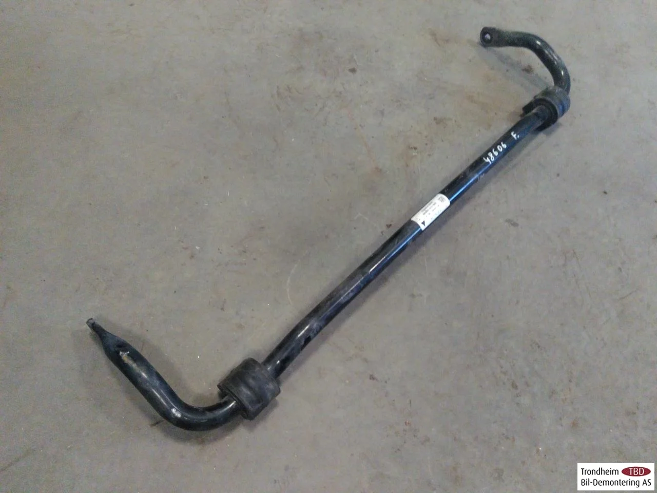 Tesla MODEL 3 2017--> Front stabilizer bar view 3