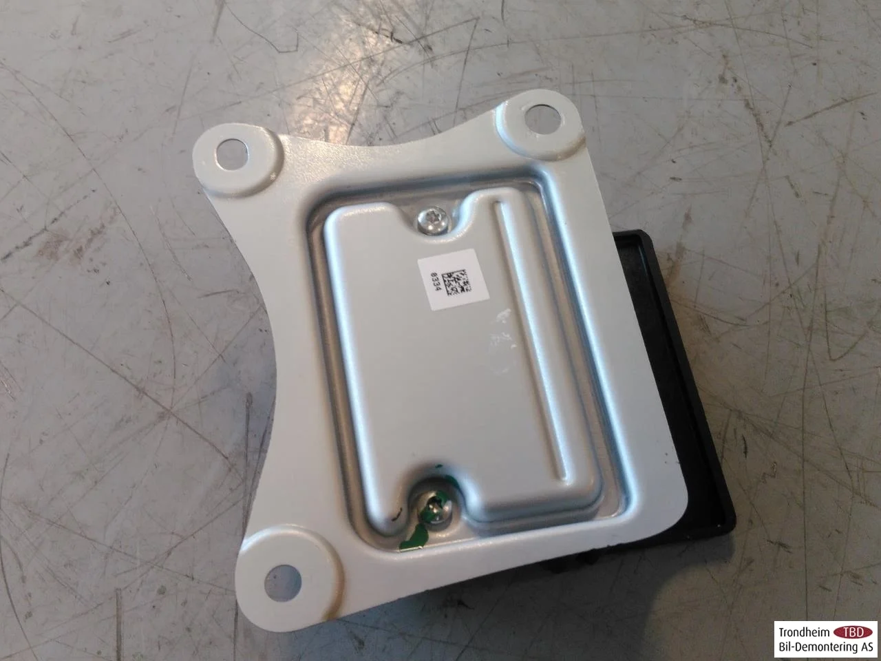 Xpeng P7 2022- Légzsák elektronikai egység nézet 3