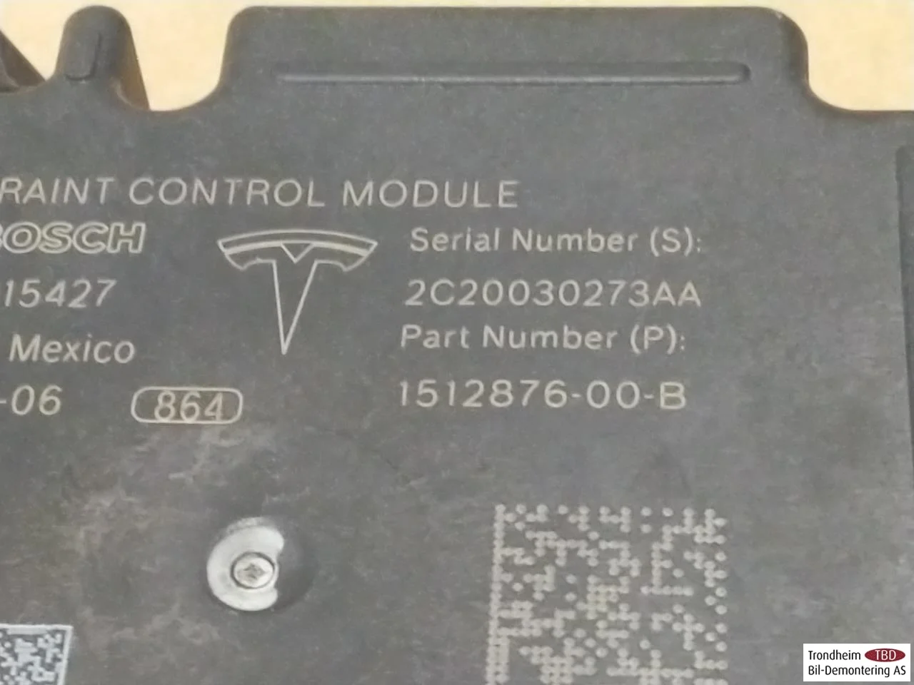 Tesla MODEL 3 2017--> Légzsák elektronikai egység nézet 3