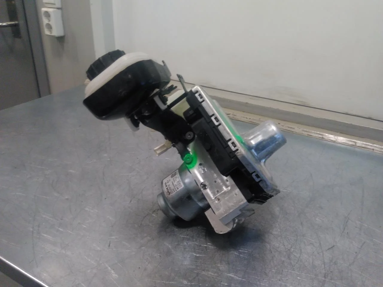 Volvo C40/RECHARGE 2021-> Servofrână