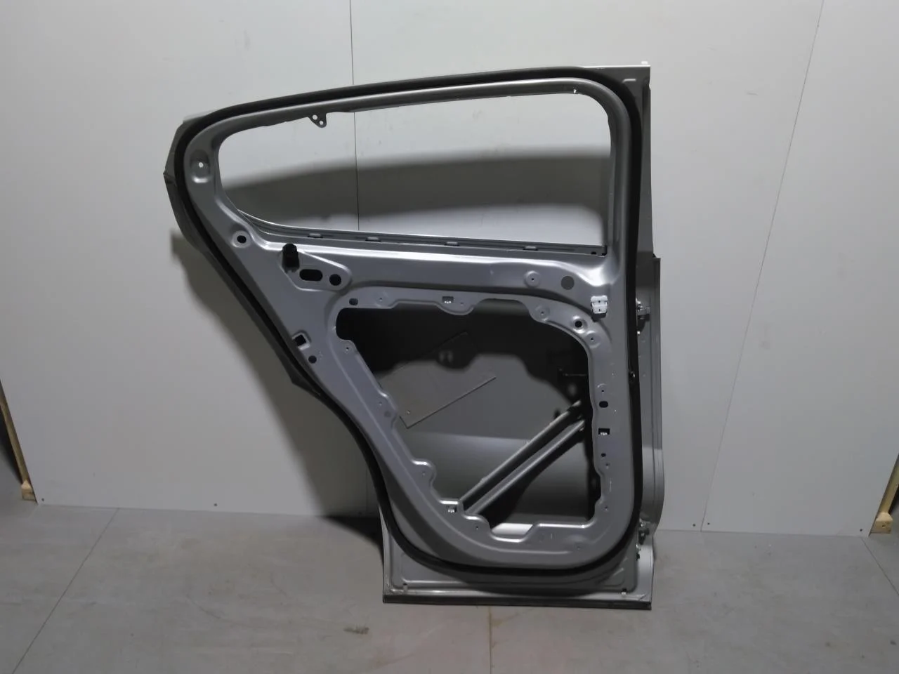 Volvo C40/RECHARGE 2021-> Ajtó, 4 ajtós, hátsó, bal nézet 2