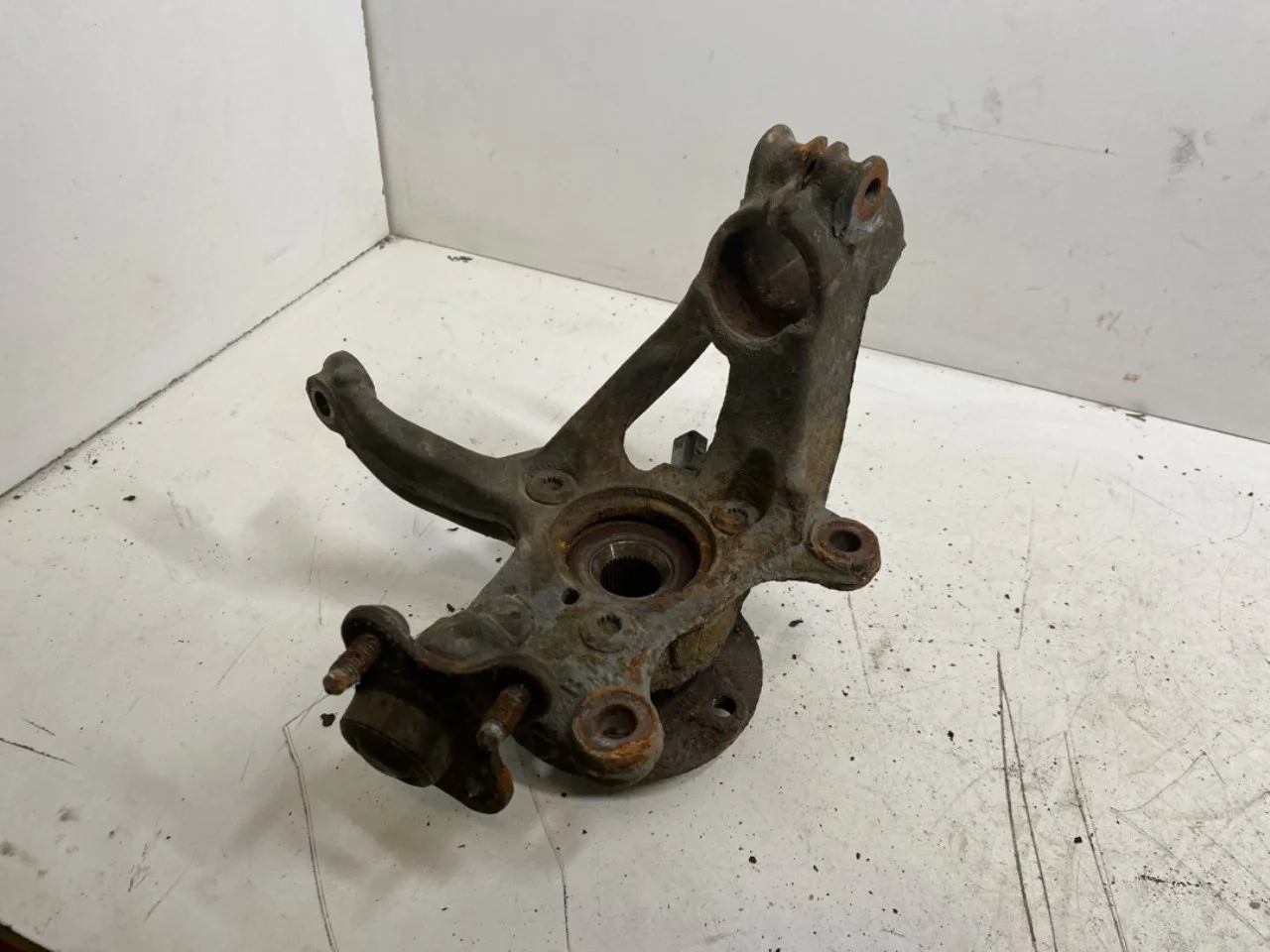 Volkswagen GOLF, E-GOLF VII 2013-20 Stub axle carrier, left front view 3