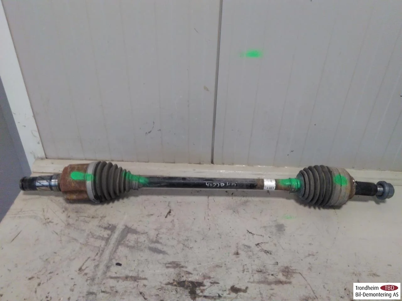 Tesla MODEL 3 2017--> Rear right driveshaft