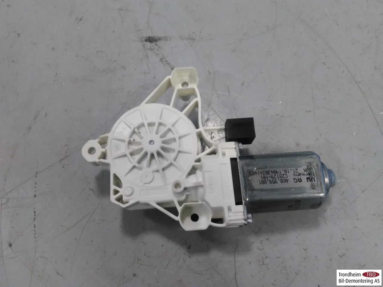 Audi E-TRON, S GE 2019- Ablakemelő motor view 2