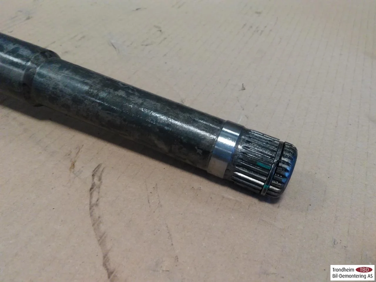 Polestar 2 2020- Rear right driveshaft view 2