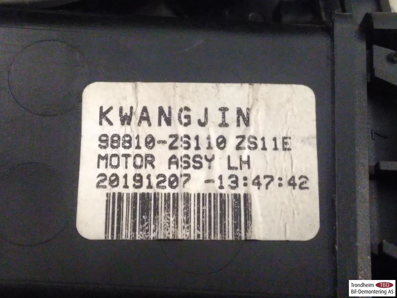 Mg ZS EV 2020- Electric window regulator, complete view 4