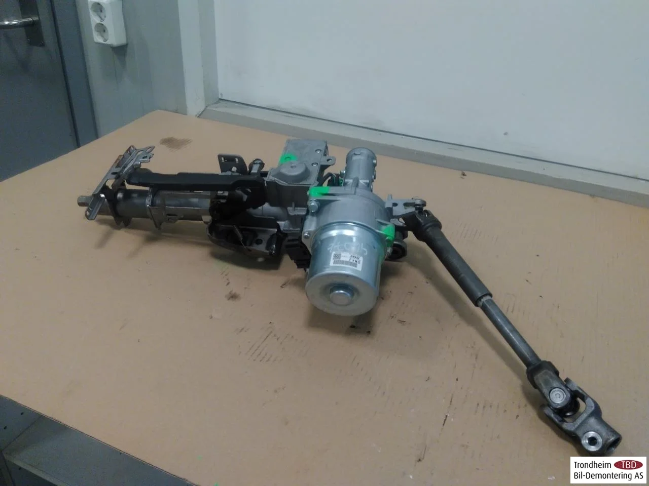 Mazda MX-30 2020- Steering column assembly with power assist view 2